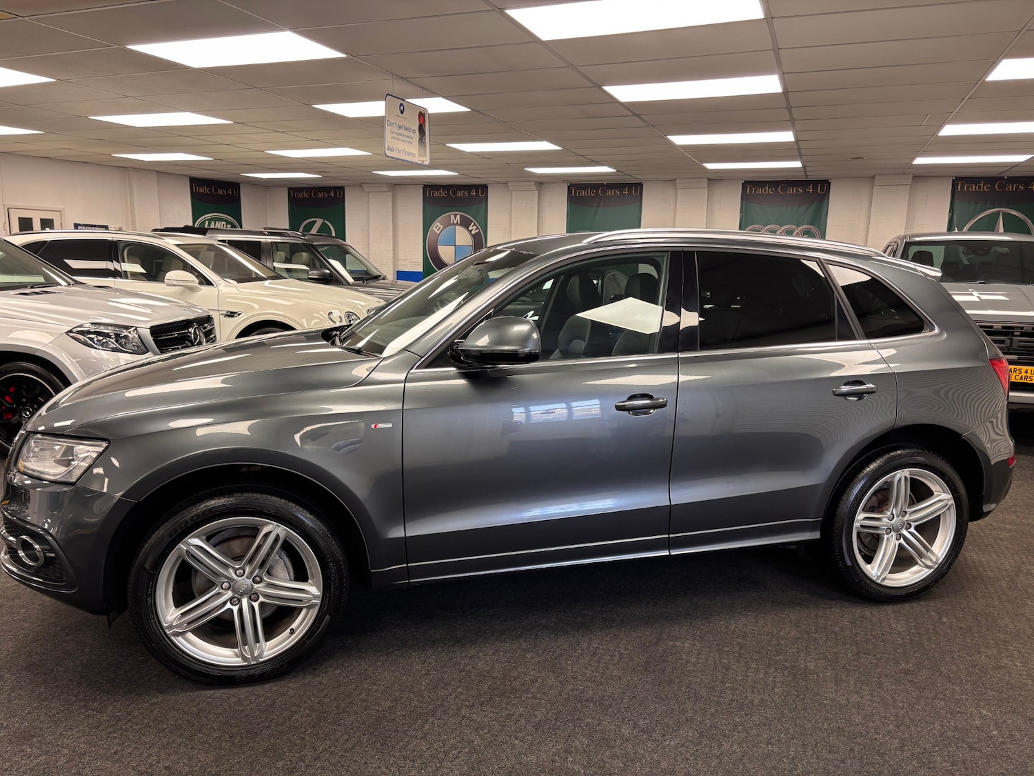 Used Audi Q5 2016 for sale - 76845215: Photo 2
