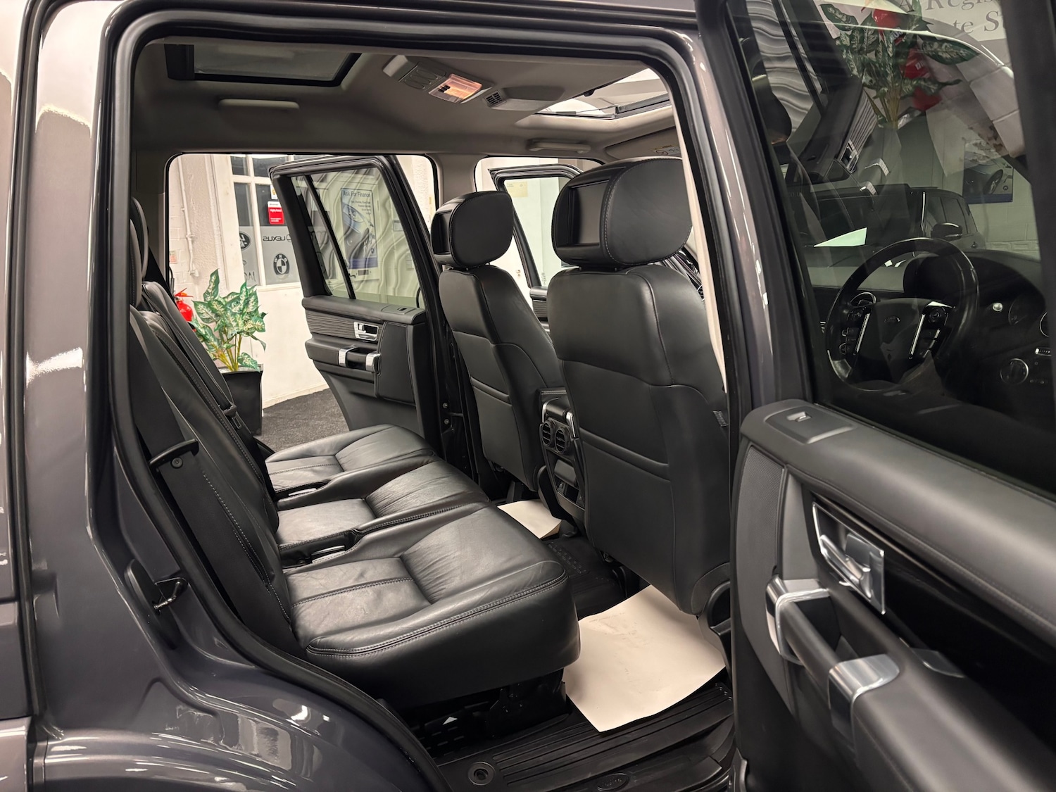 Used Land Rover Discovery 2016 for sale - 76488211: Photo 14