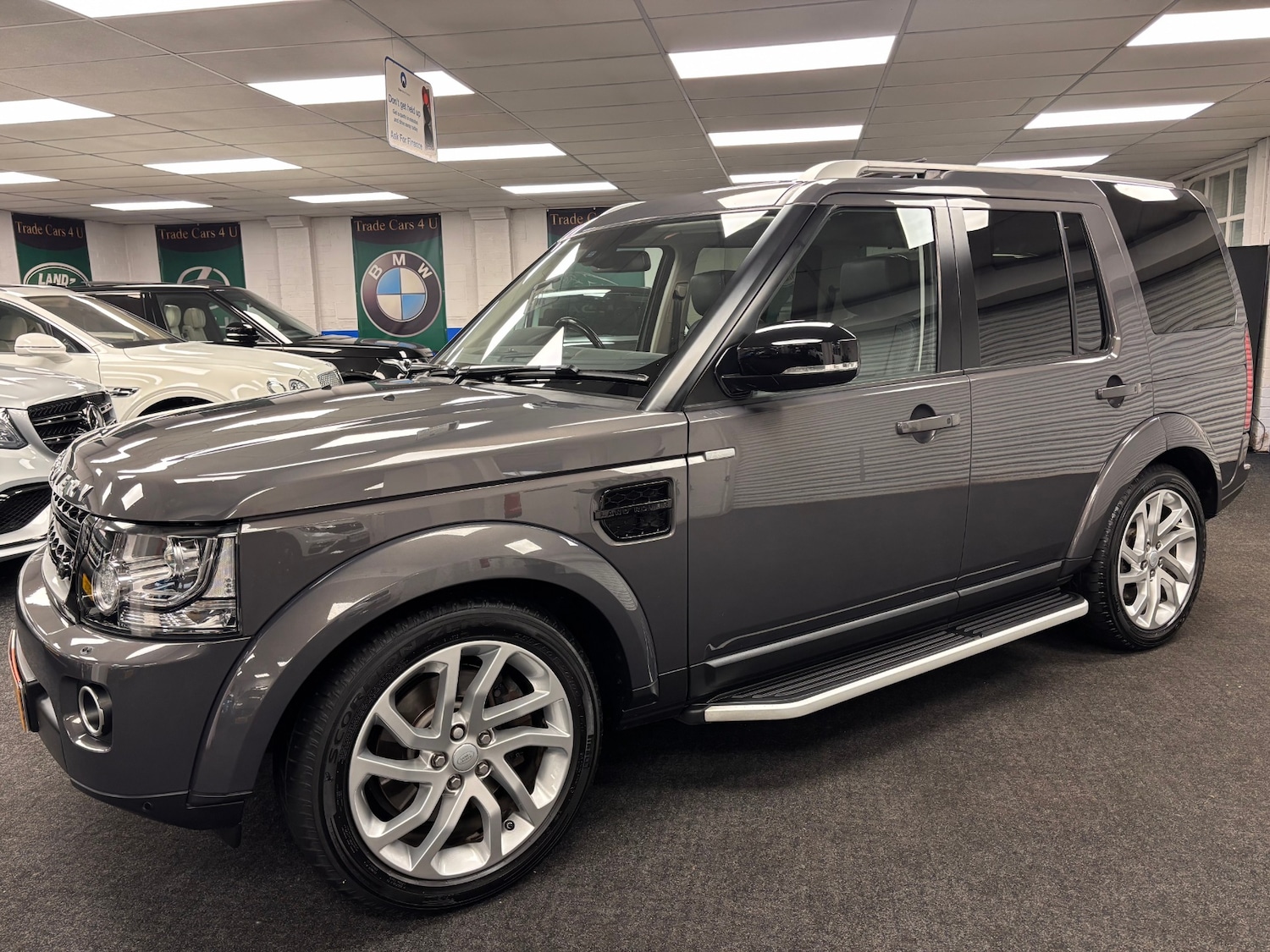 Used Land Rover Discovery 2016 for sale - 76488211: Photo 3