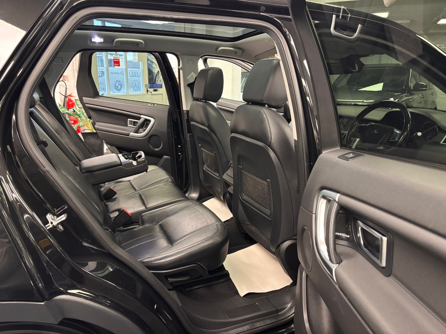 Used Land Rover Discovery Sport 2017 for sale - 76743647: Photo 14