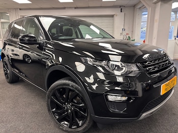 Used Land Rover Discovery Sport 2017 for sale - 76743647: Photo