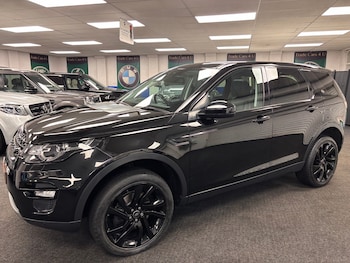 Used Land Rover Discovery Sport 2017 for sale - 76743647: Photo