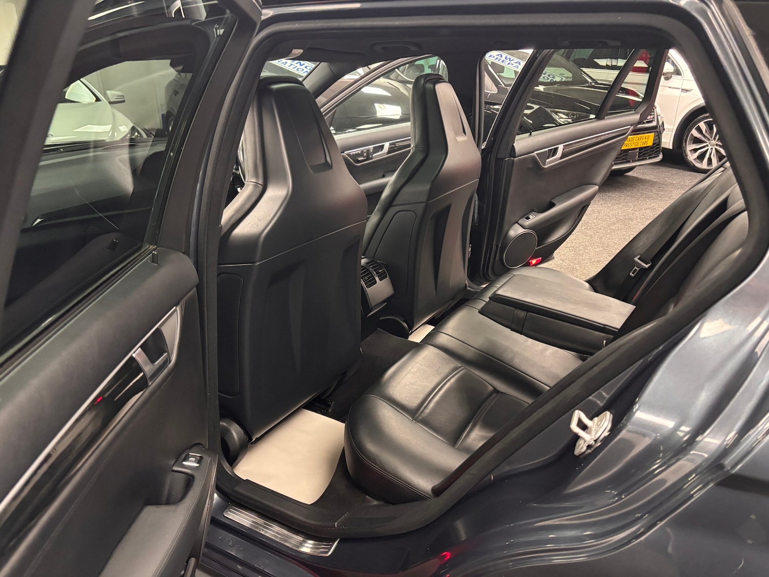 Used Mercedes-Benz C Class 2013 for sale - 76912605: Photo 16