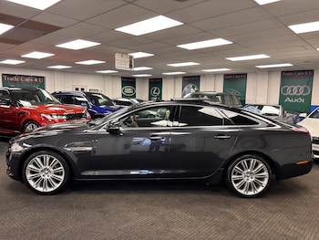 Used Jaguar XJ 2012 for sale - 77992057: Photo