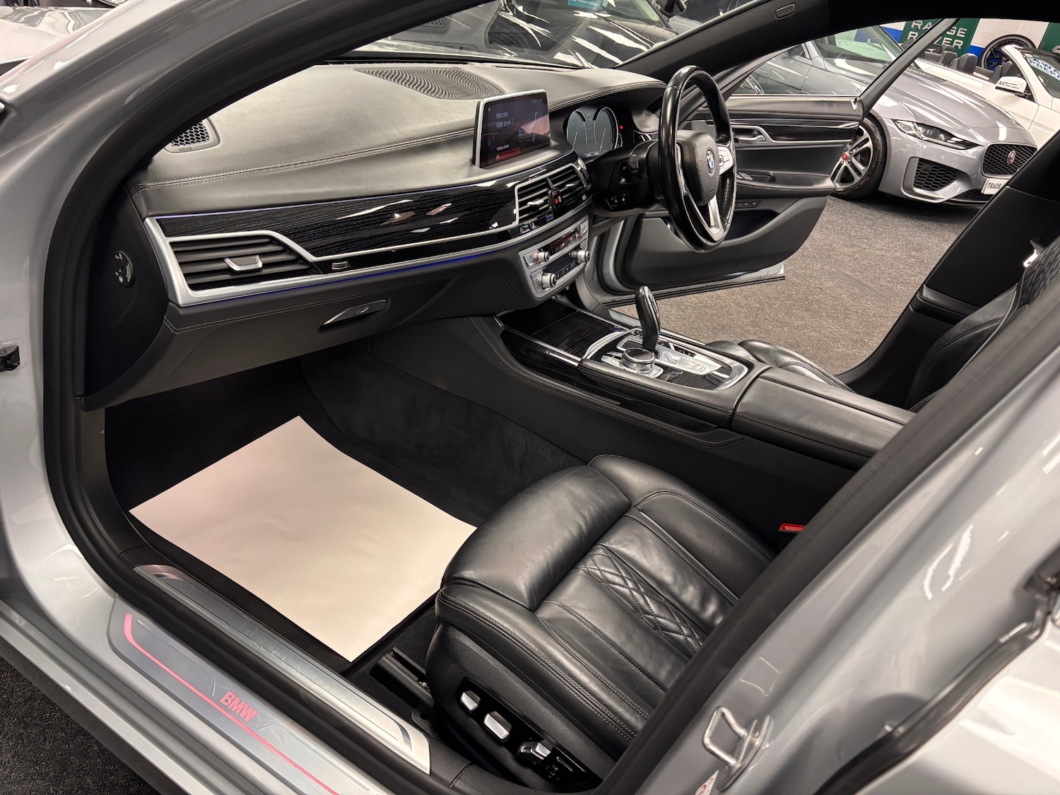 Used BMW 7 Series 2018 for sale - 77083883: Photo 16