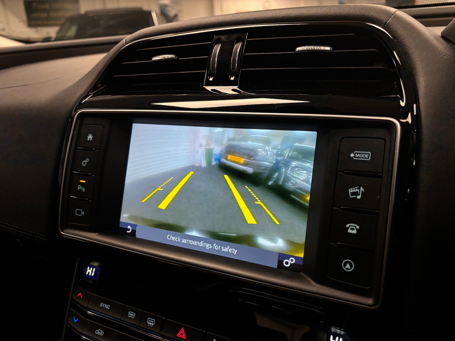 Used Jaguar XE 2016 for sale - 76743645: Photo 12