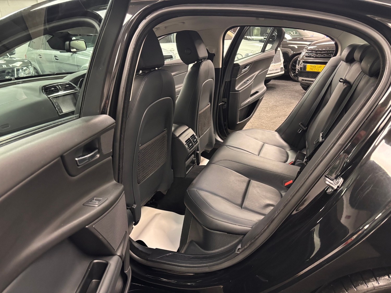 Used Jaguar XE 2016 for sale - 76743645: Photo 15