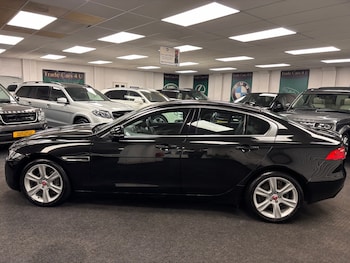 Used Jaguar XE 2016 for sale - 76743645: Photo