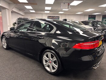 Used Jaguar XE 2016 for sale - 76743645: Photo