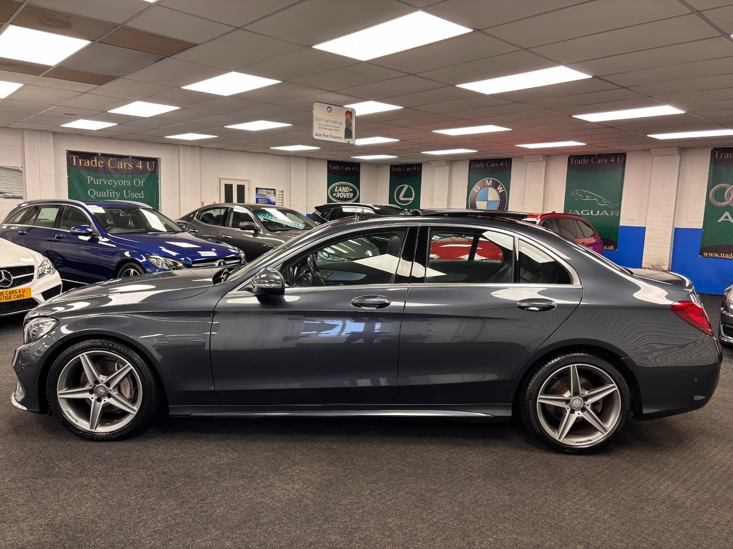 Used Mercedes-Benz C Class 2016 for sale - 77237276: Photo 4