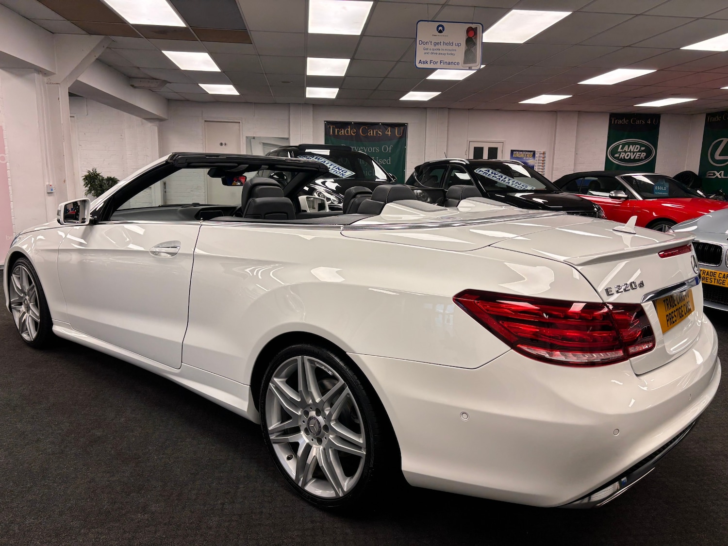 Used Mercedes-Benz E Class 2016 for sale - 77062084: Photo 5