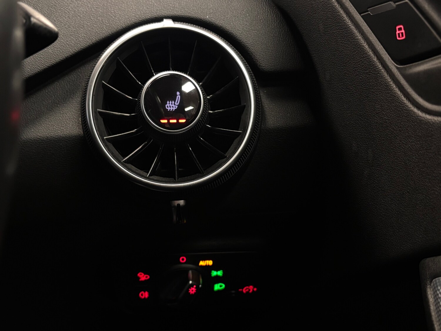 Used Audi TT 2014 for sale - 77475715: Photo 13