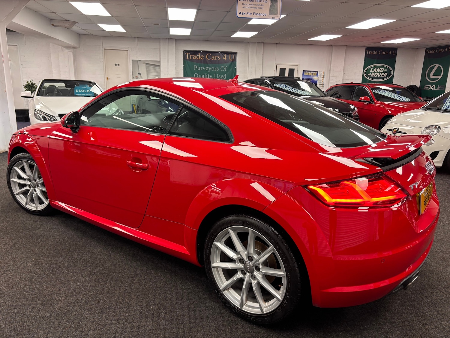 Used Audi TT 2014 for sale - 77475715: Photo 2