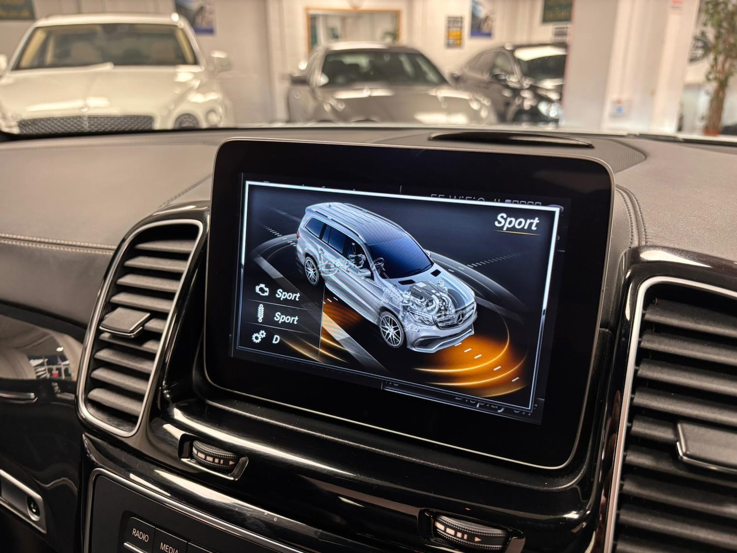 Used Mercedes-Benz GLS 2019 for sale - 76358397: Photo 15