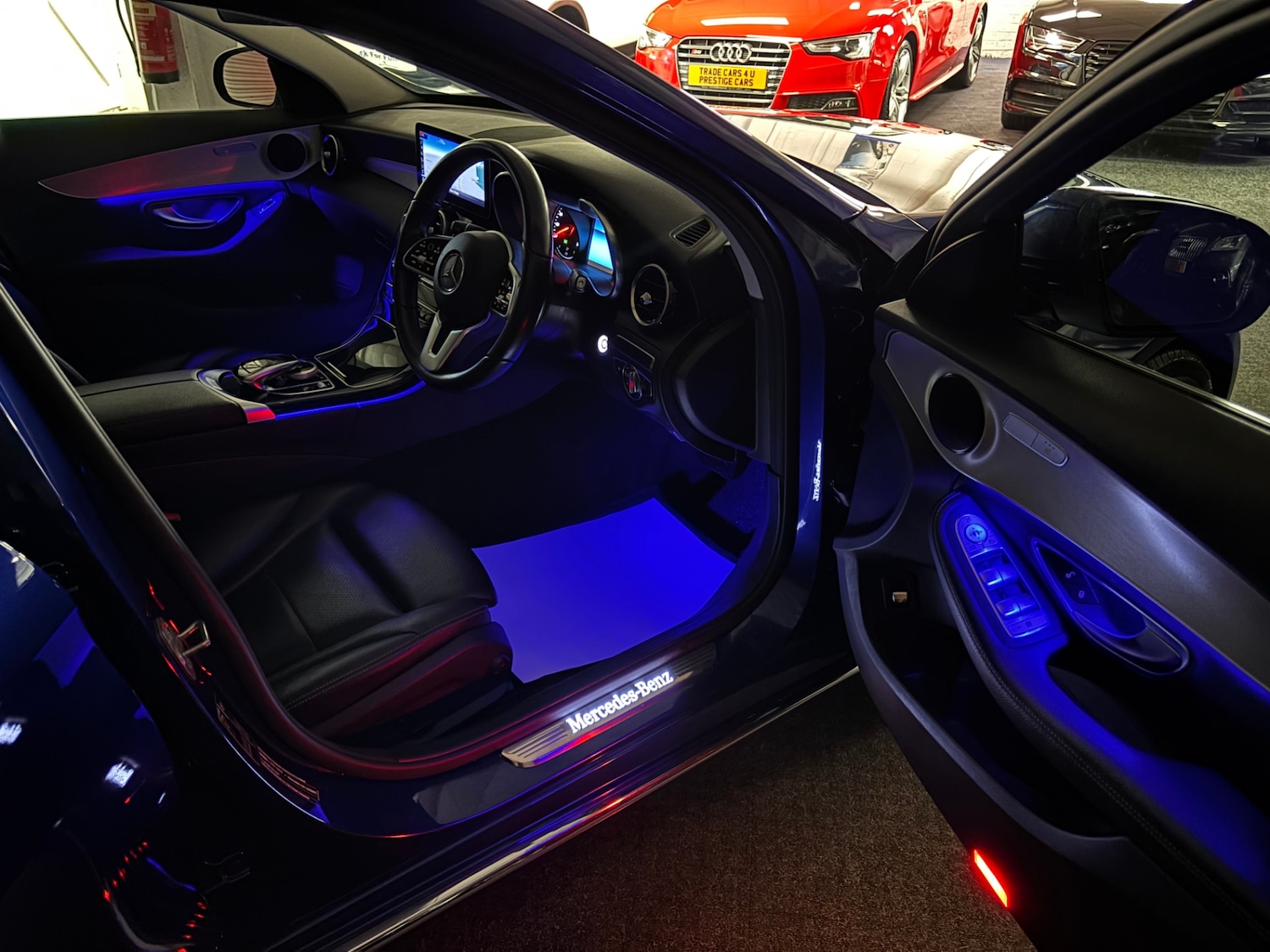 Used Mercedes-Benz C Class 2019 for sale - 76998786: Photo 10