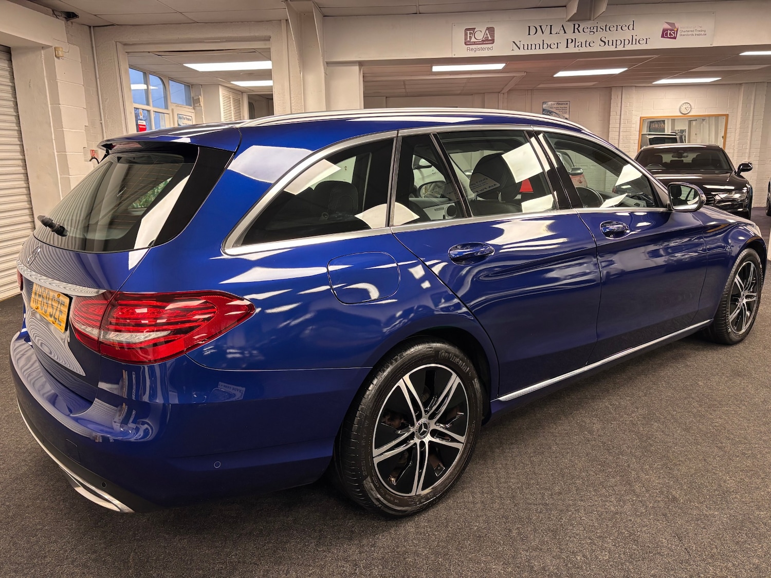 Used Mercedes-Benz C Class 2019 for sale - 76998786: Photo 6