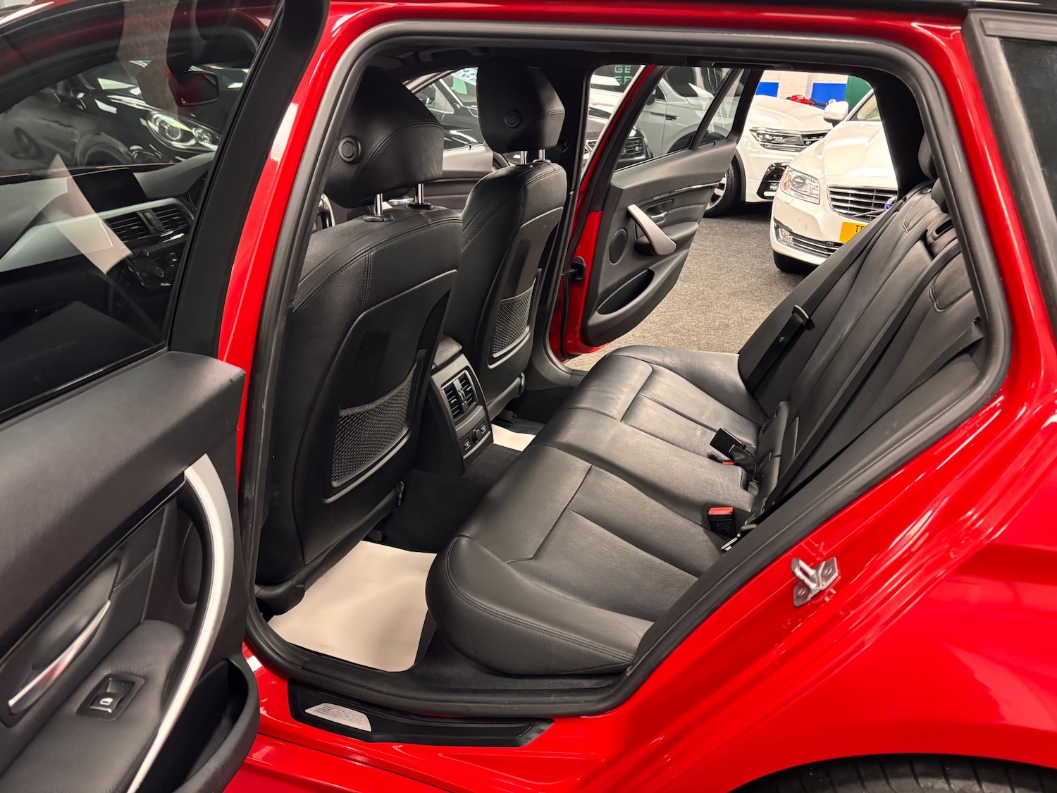 Used BMW 3 Series 2015 for sale - 77304770: Photo 16