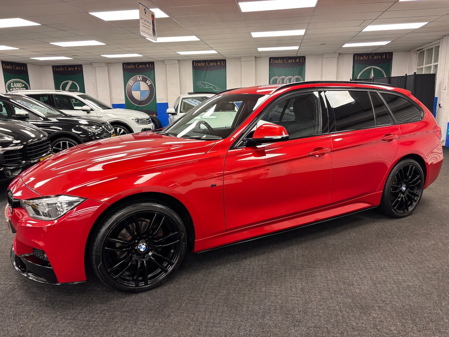 Used BMW 3 Series 2015 for sale - 77304770: Photo 2