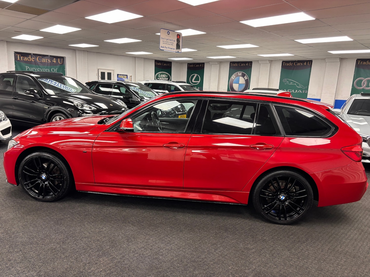 Used BMW 3 Series 2015 for sale - 77304770: Photo 3