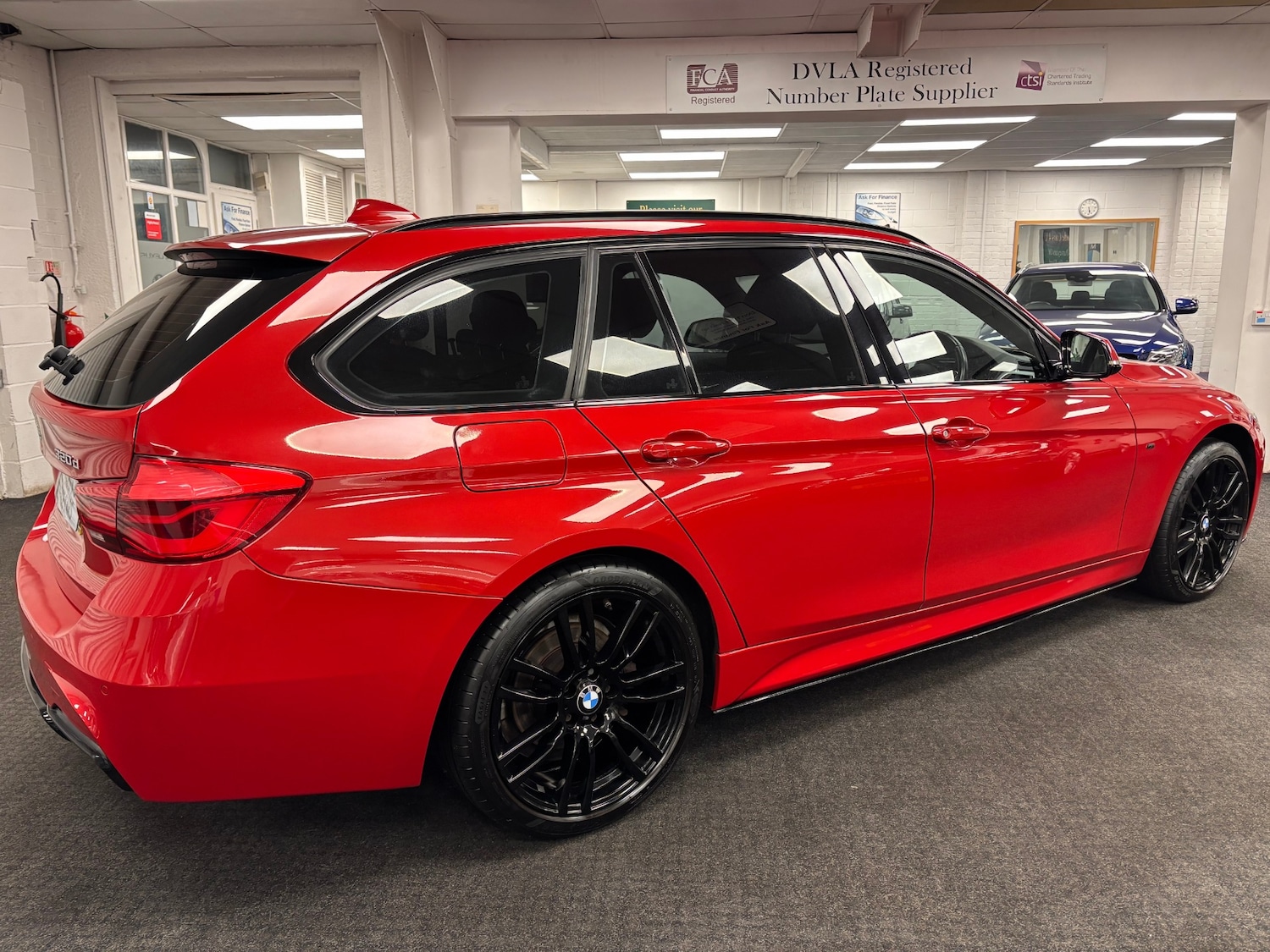 Used BMW 3 Series 2015 for sale - 77304770: Photo 6