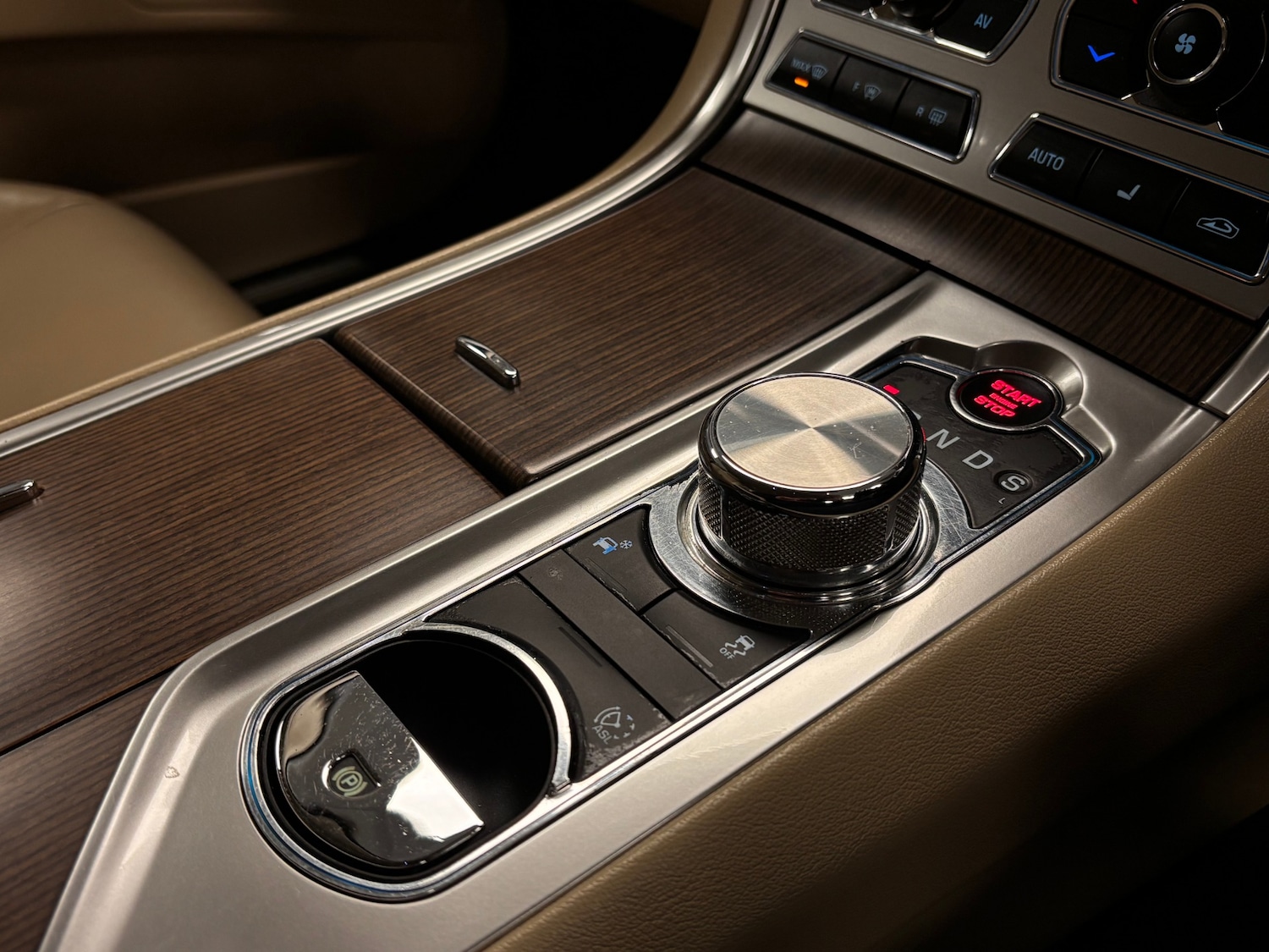 Used Jaguar XF 2012 for sale - 77306878: Photo 12