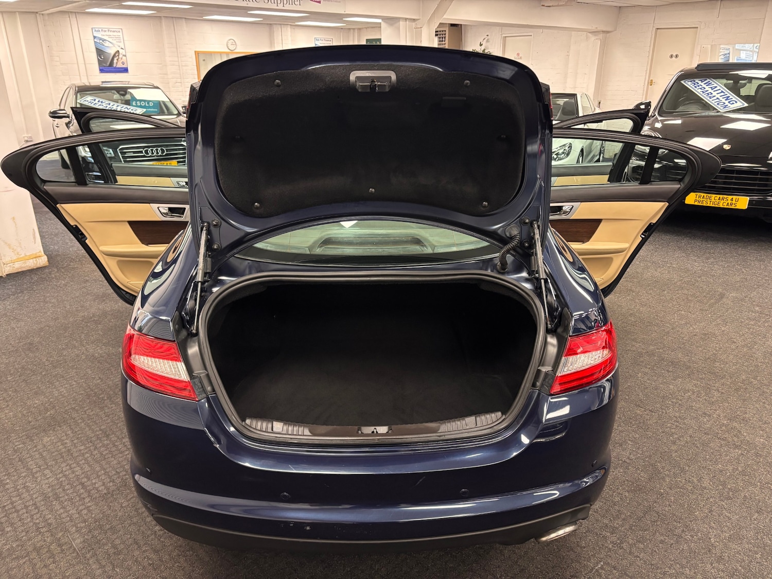 Used Jaguar XF 2012 for sale - 77306878: Photo 13