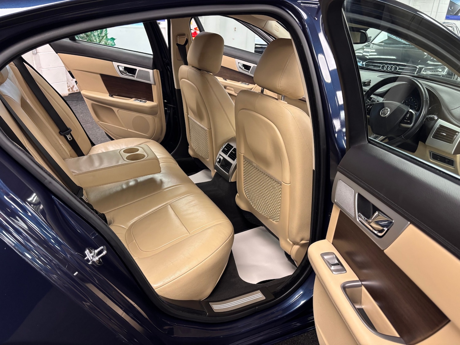 Used Jaguar XF 2012 for sale - 77306878: Photo 16