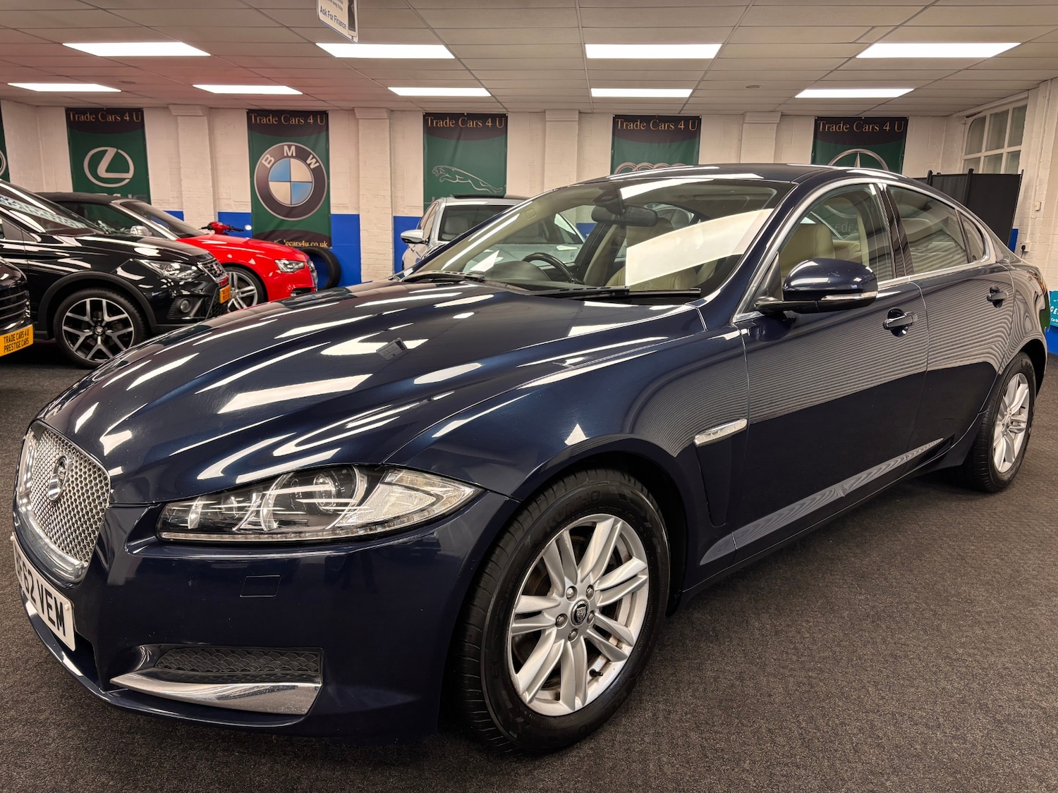 Used Jaguar XF 2012 for sale - 77306878: Photo 2