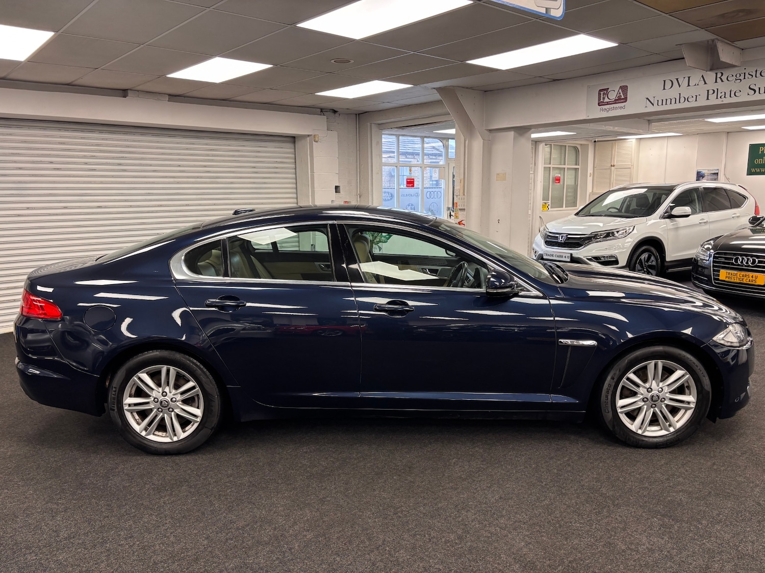 Used Jaguar XF 2012 for sale - 77306878: Photo 7