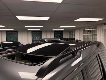 Used Land Rover Discovery 2015 for sale - 76687523: Photo