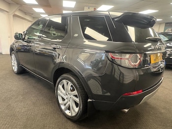 Used Land Rover Discovery Sport 2017 for sale - 78229755: Photo