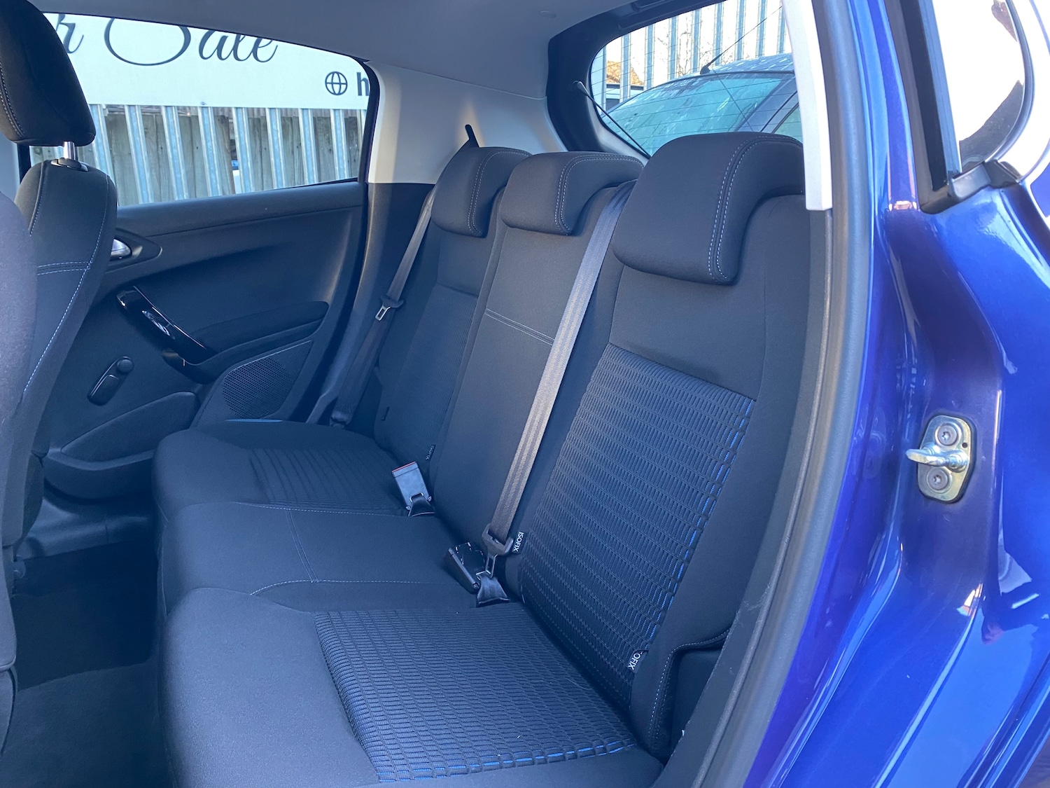 Used Peugeot 208 2014 for sale - 76915196: Photo 19