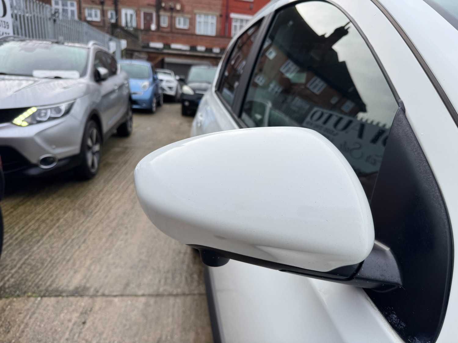 Used Nissan Qashqai 2013 for sale - 77043114: Photo 12