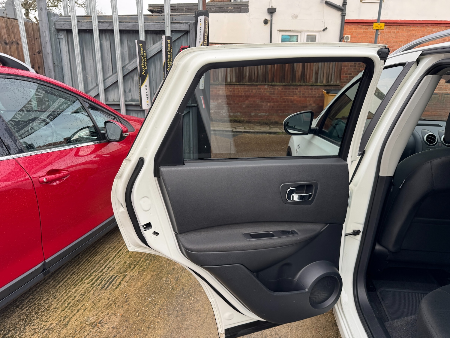 Used Nissan Qashqai 2013 for sale - 77043114: Photo 25