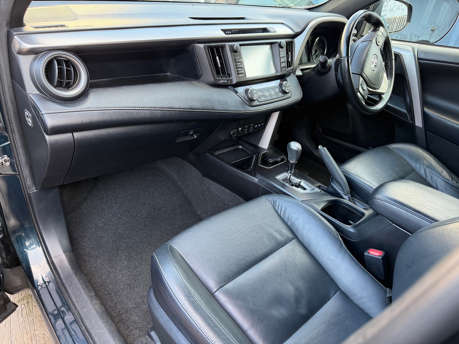 Used Toyota RAV4 for sale - 77872219: Photo 10