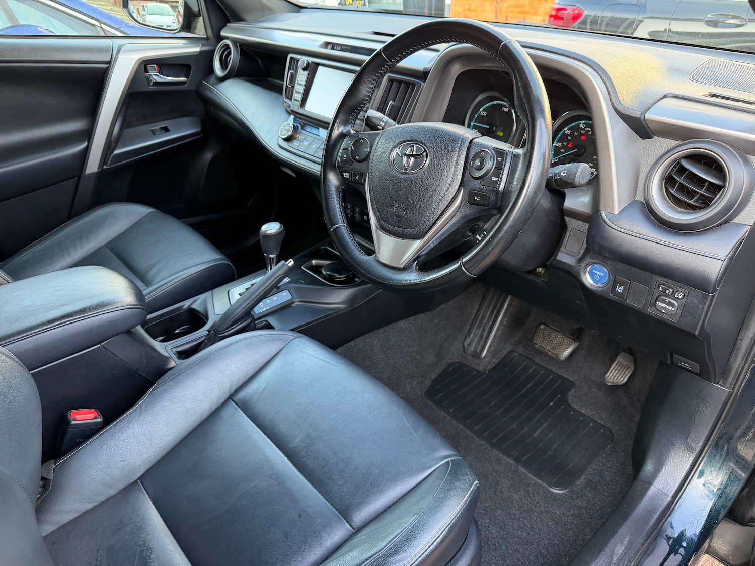 Used Toyota RAV4 for sale - 77872219: Photo 11