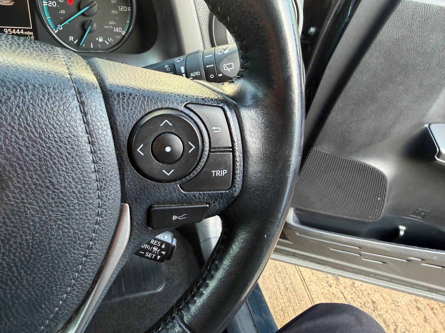 Used Toyota RAV4 for sale - 77872219: Photo 29