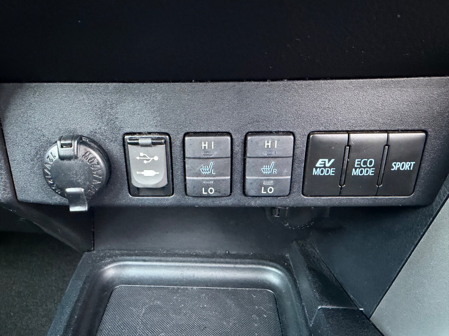 Used Toyota RAV4 for sale - 77872219: Photo 38