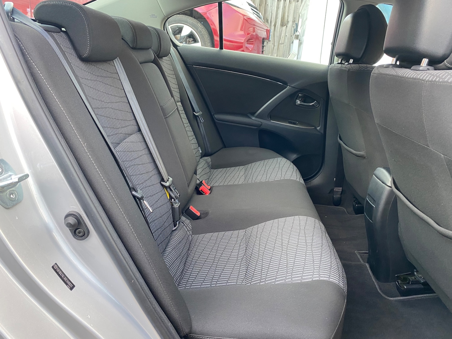 Used Toyota Avensis 2011 for sale - 76783317: Photo 28