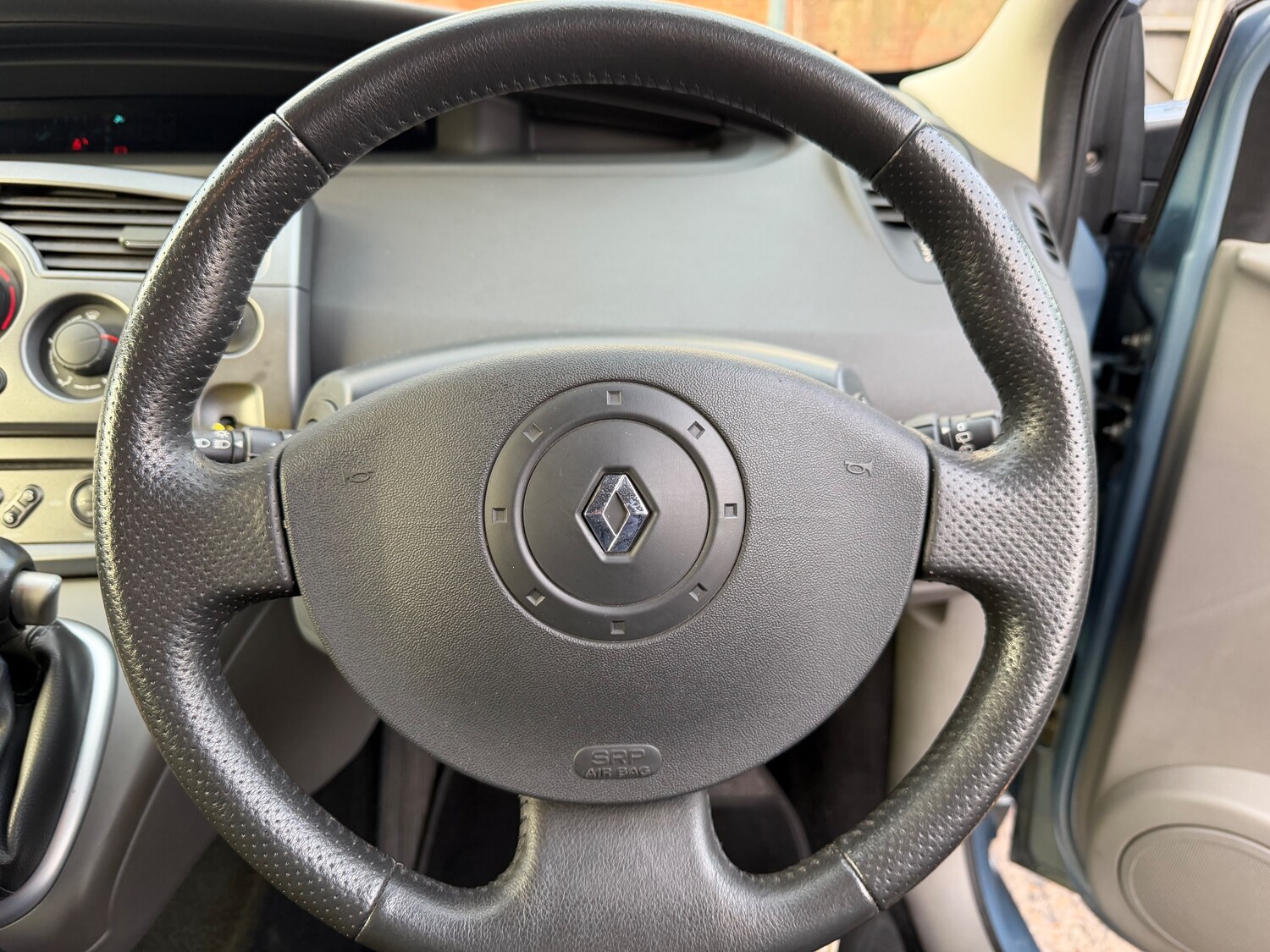 Used Renault Scenic for sale - 77546160: Photo 16