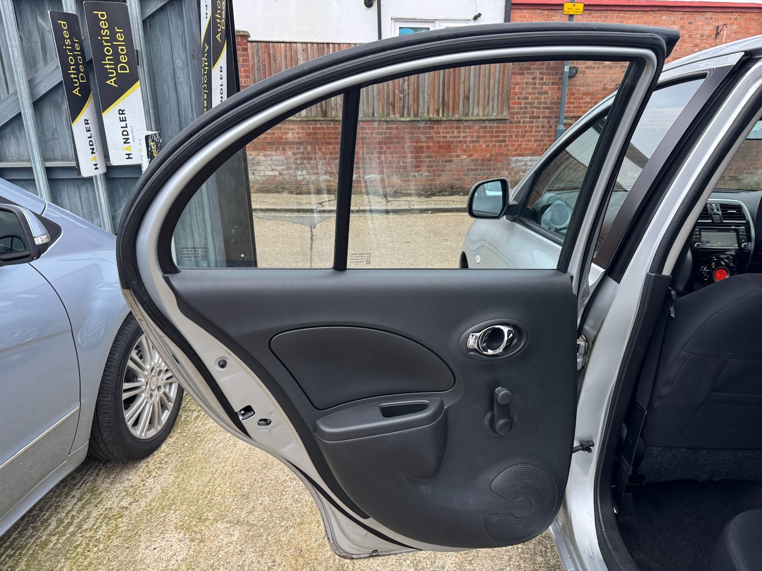 Used Nissan Micra 2016 for sale - 77499787: Photo 30