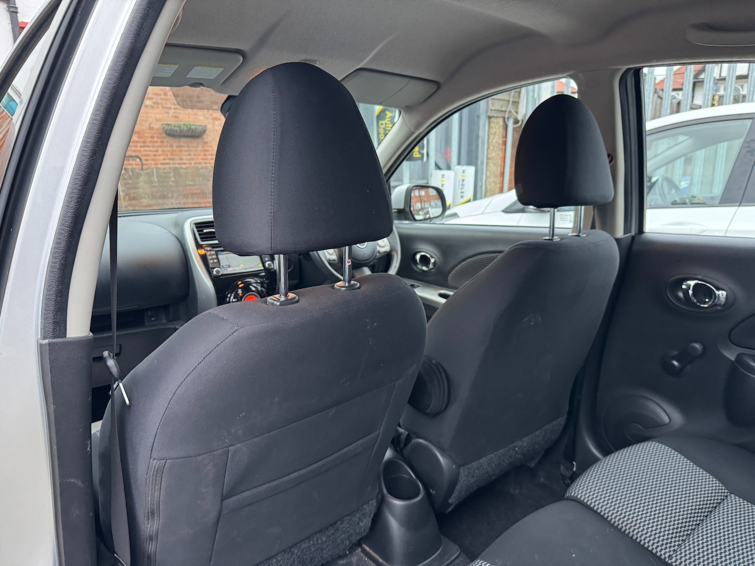 Used Nissan Micra 2016 for sale - 77499787: Photo 35