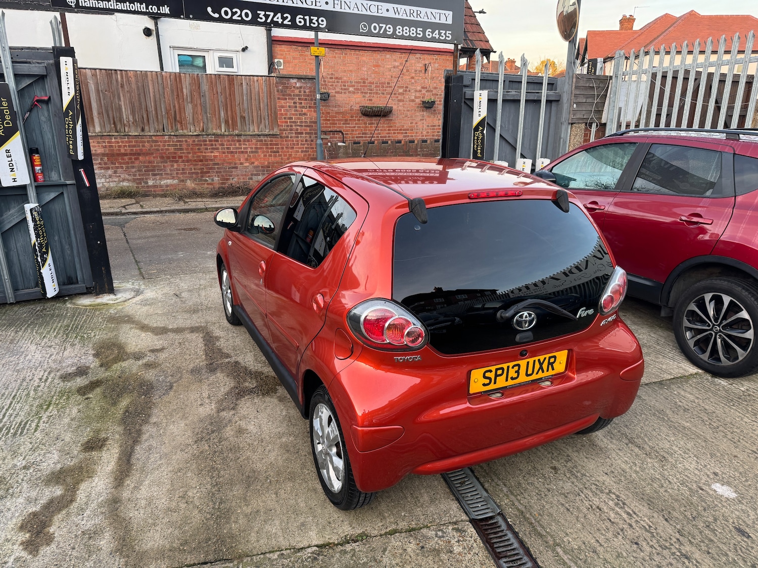 Used Toyota AYGO 2013 for sale - 76954544: Photo 13