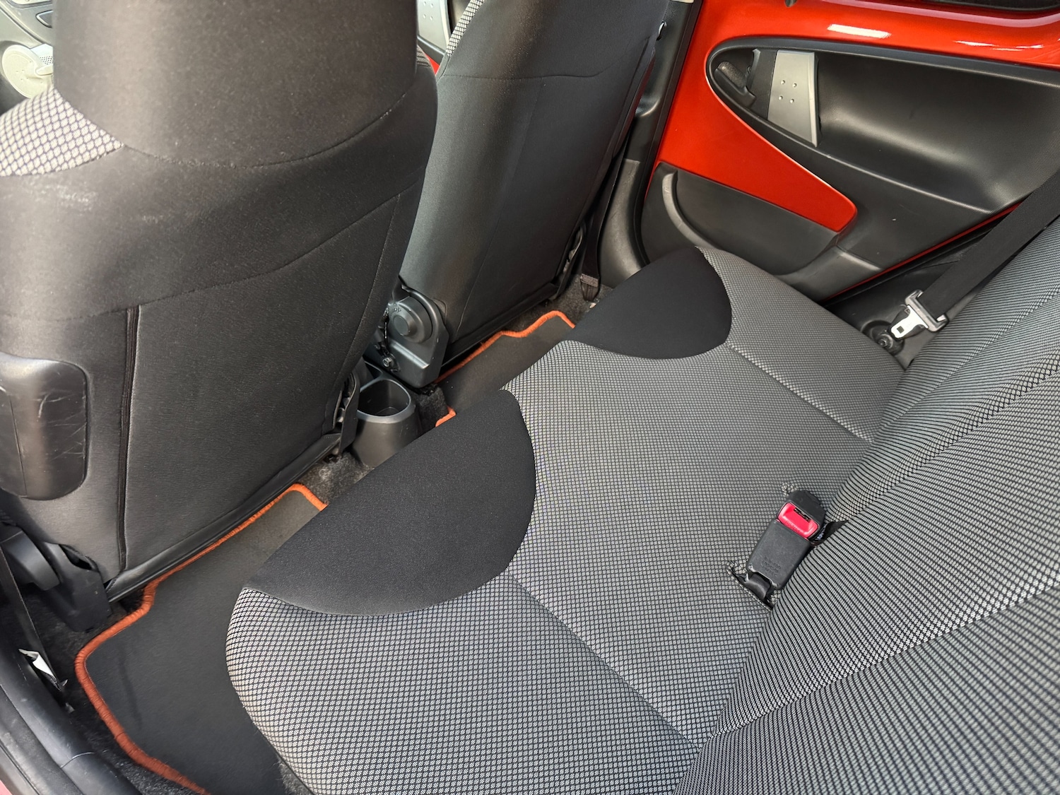 Used Toyota AYGO 2013 for sale - 76954544: Photo 34