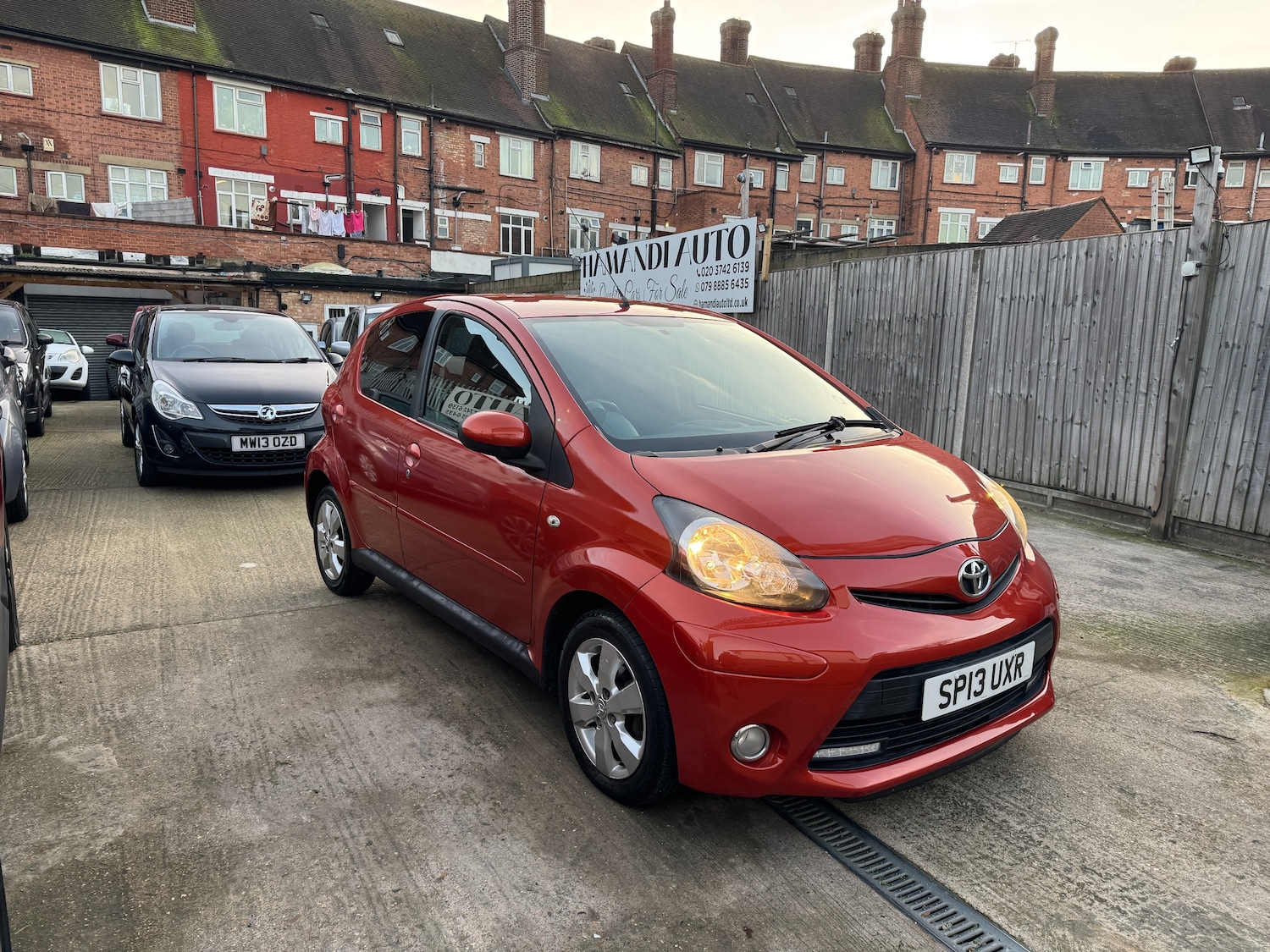 Used Toyota AYGO 2013 for sale - 76954544: Photo 6
