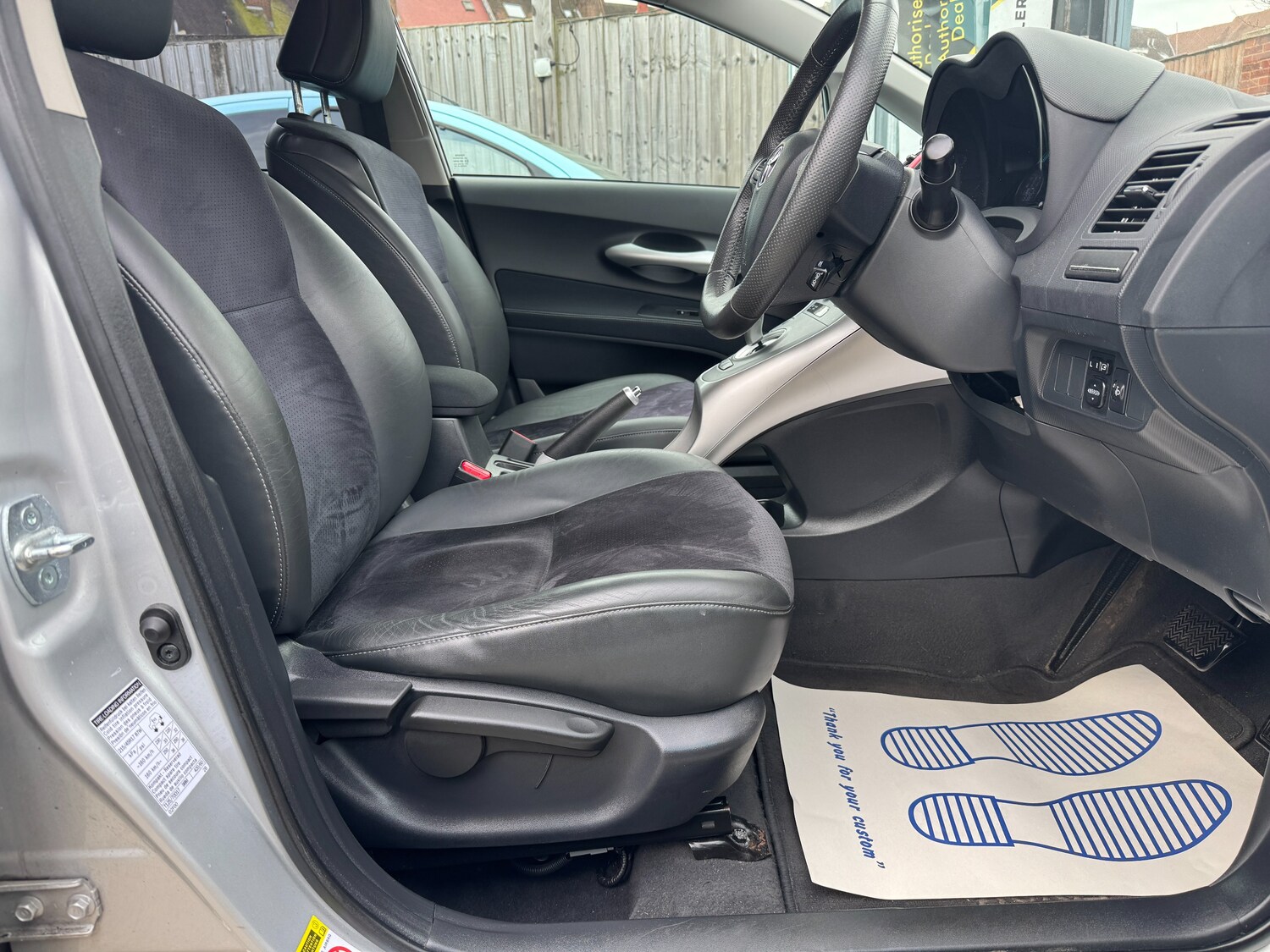 Used Toyota Auris 2011 for sale - 77733433: Photo 51