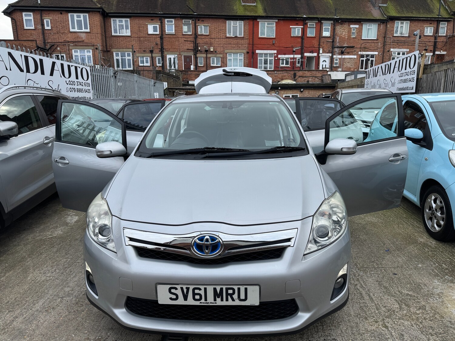 Used Toyota Auris 2011 for sale - 77733433: Photo 76