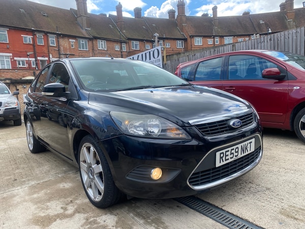 Used Ford Focus 2010 for sale - 75743116: Photo 7