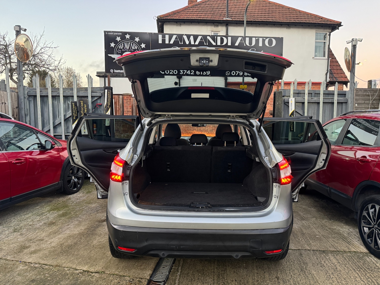 Used Nissan Qashqai 2015 for sale - 77546150: Photo 15