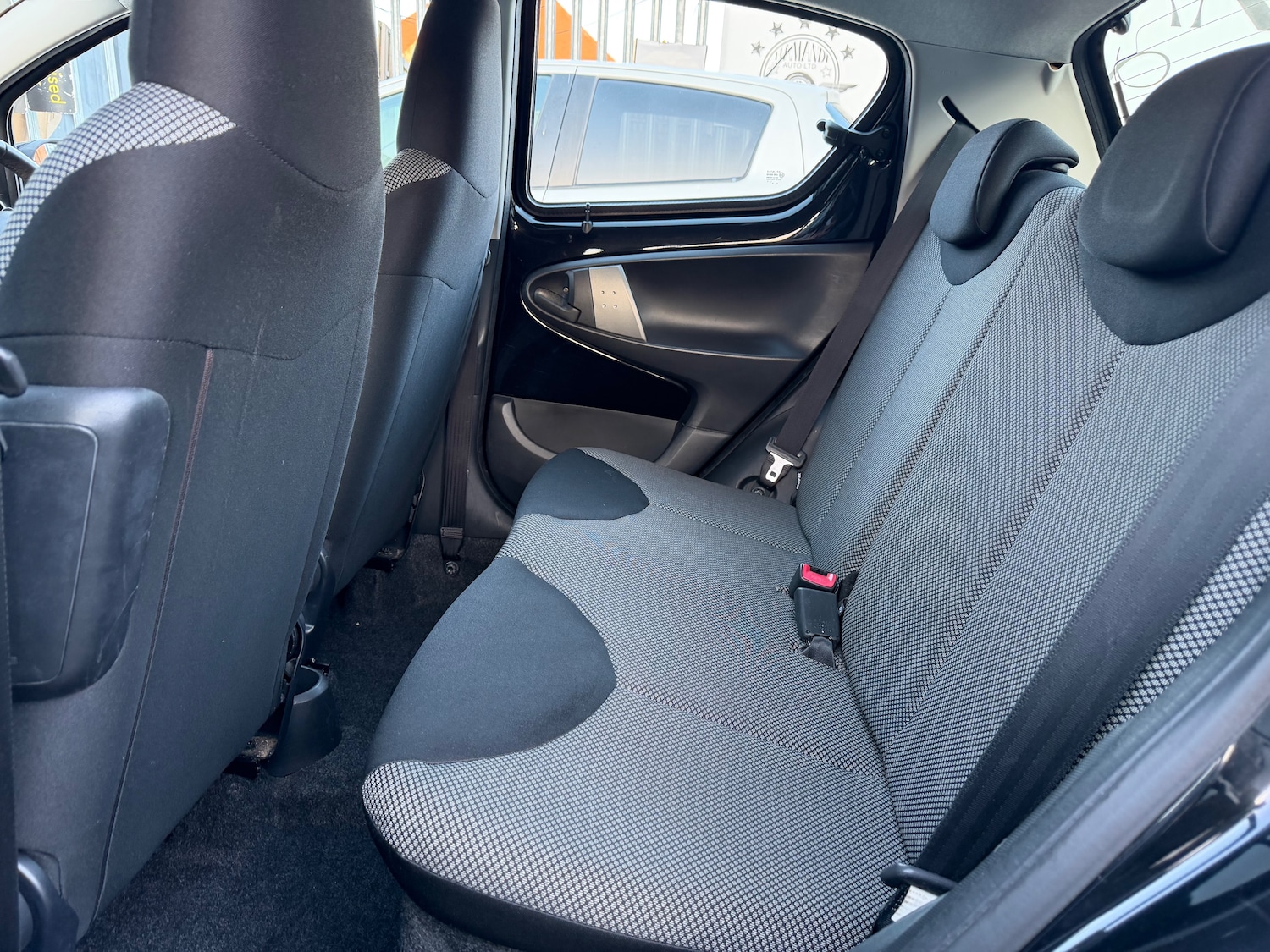 Used Toyota AYGO 2014 for sale - 77919135: Photo 12